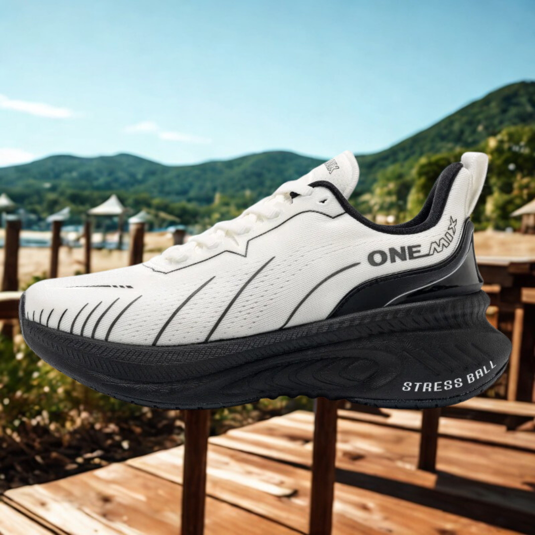 StratoPulse™ AirRide Runners